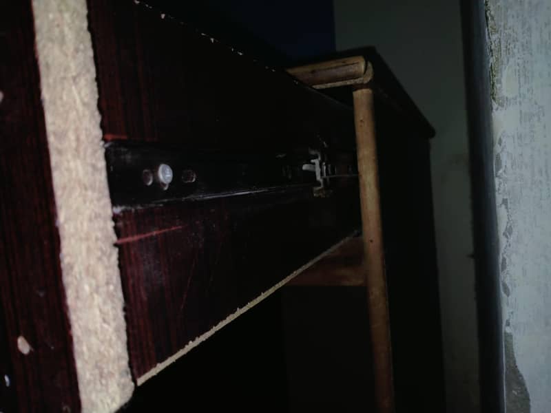 Computer Table 4