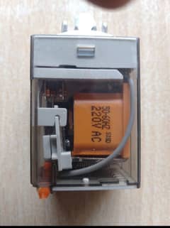 8pin RELAY 220V WITH BASE