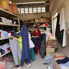 Ladies packing job