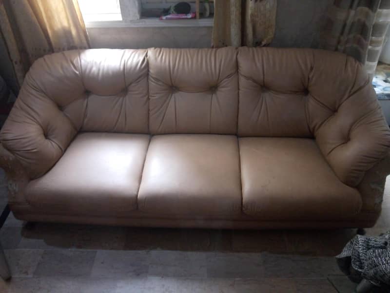 7 seater sofa set - minimal tear, but not broken 2