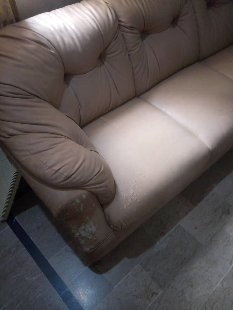 7 seater sofa set - minimal tear, but not broken 3