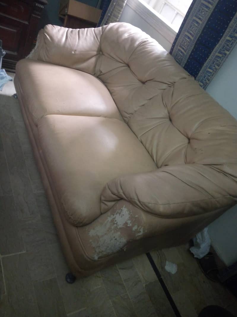 7 seater sofa set - minimal tear, but not broken 4