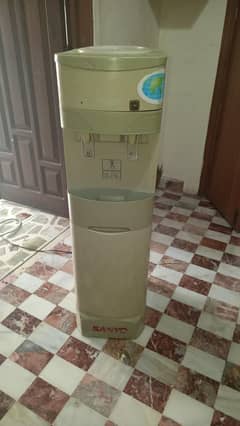 Sanyo water dispenser