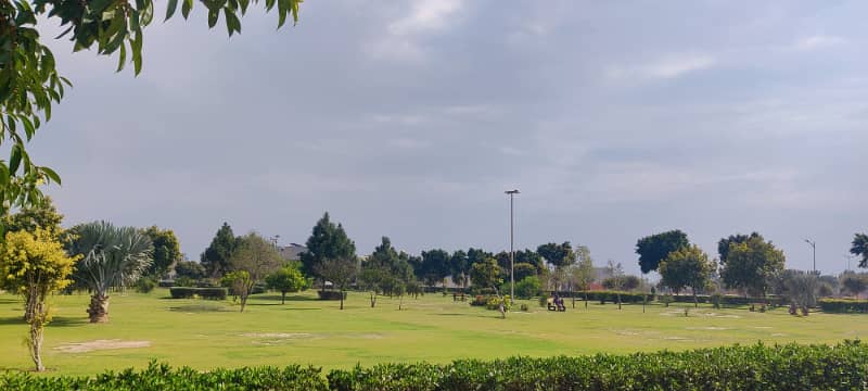 IDEAL LOCATION 3 MARLA PLOT IN LDA APPROVED AREA AVAILABLE FOR SALE NEAREST TO LHR RING ROAD INTERCHANGE 2