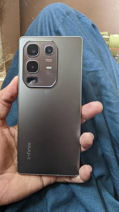 Infinix note50 8+5/256GB WITH WIRLESS POWERBANK