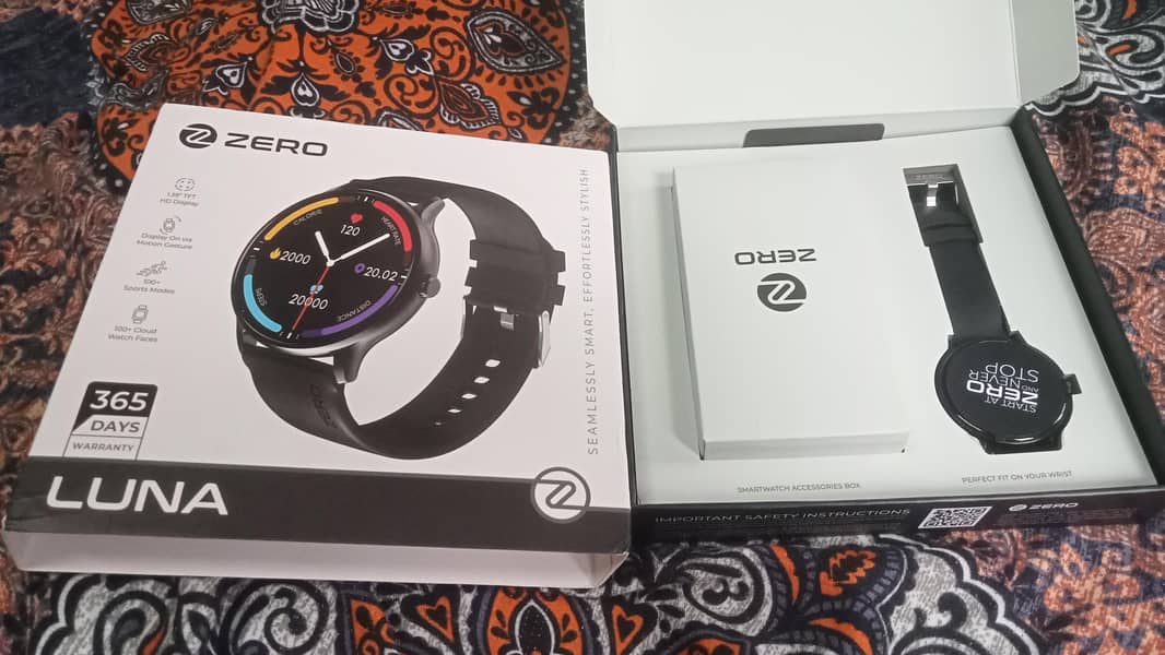 zero Luna smart watch 2 week used only condition new out class 2