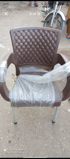 best plastic chairs and tables