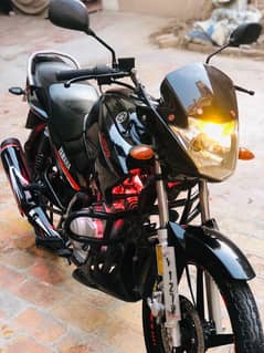 Yamaha YBR Black Beauty