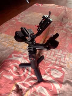 DJI