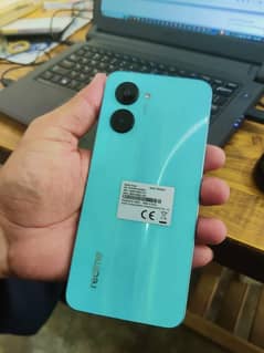 realme C33