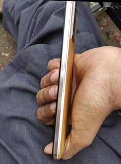 Vivo V23e one hand ladies used mbl