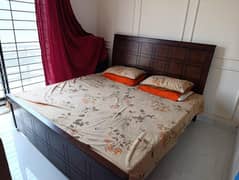 Pure Wood King Size Bed with Matressis for Sale