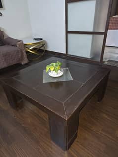center coffee table le