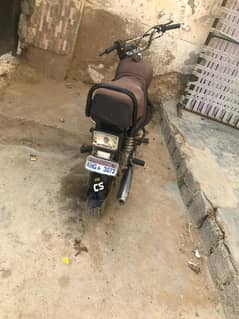 BAHI BIKE KI CONDITION ALL OK HA AP AY BIKE DKHA .