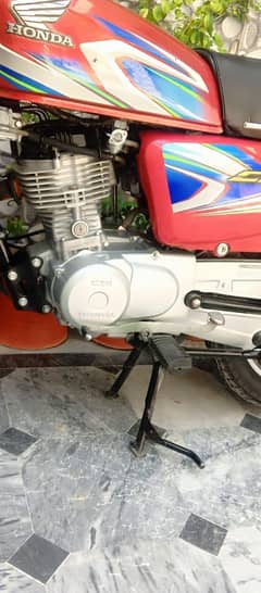 125 2022 model forsale contact 03125587531
