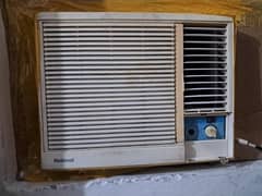 Window AC 0.75 Ton (03023118884)