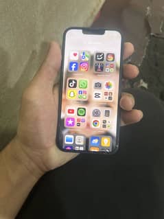 Iphone 13 FU 10/10 condition waterpack