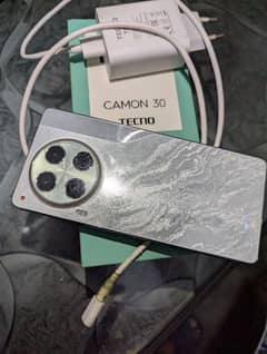 Tecno camon 30