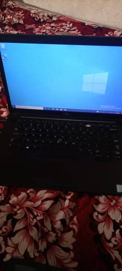 i5 8 Gen laptop