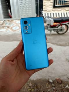 One plus dual Sim