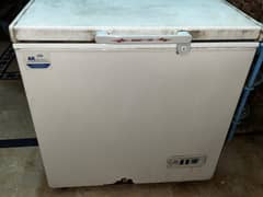 Dawlance Freezer for Sale in Fine Condition.