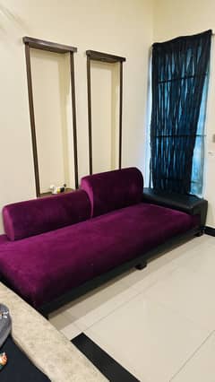 7 feet Almost New Sofa available in lhr