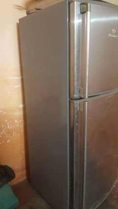 Dawlance fridge ha Ghar ma use hoi a no any repaired no any fault