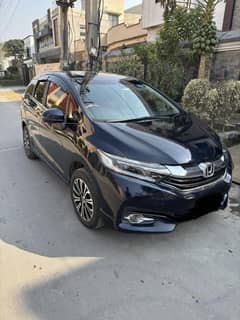 Honda fit shuttle