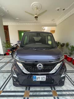 nisaan is highly comfortable condition like new With all new features