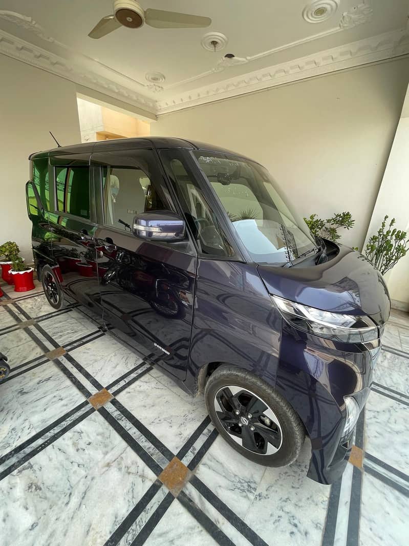 nisaan is highly comfortable condition like new With all new features 1