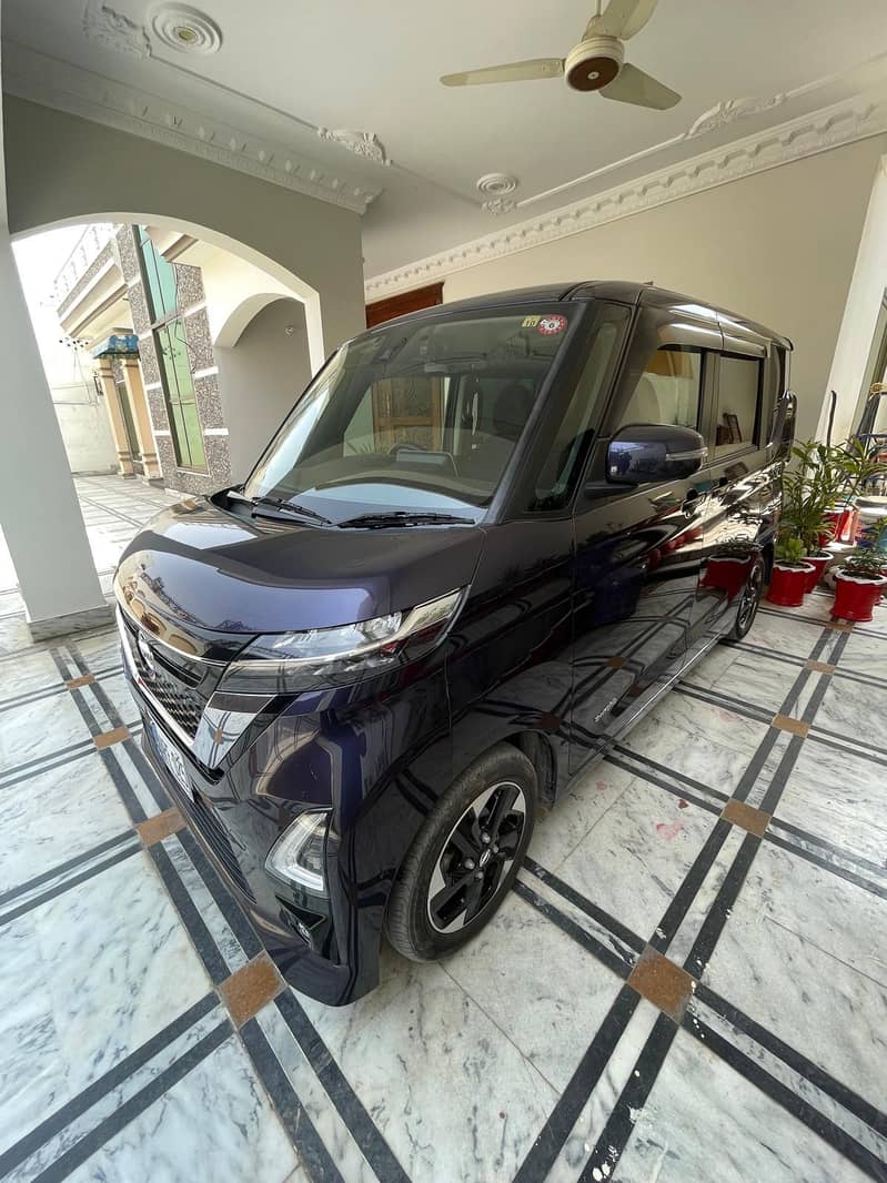 nisaan is highly comfortable condition like new With all new features 2