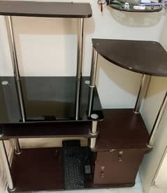 Computer table