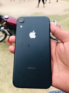 I phone Xr 64 GB