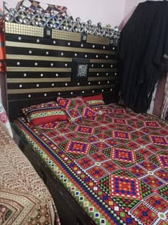 bed and sighar table