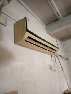 PEL AC 1.5 ton good working chill cooling urgent sall read add