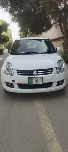 Suzuki Swift automatic  Lahore Register  Model: 2019 Register: 2019