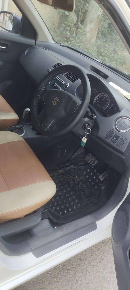 Suzuki Swift automatic  Lahore Register  Model: 2019 Register: 2019 3