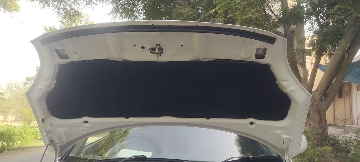 Suzuki Swift automatic  Lahore Register  Model: 2019 Register: 2019 6