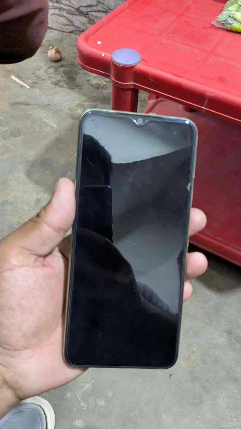 Vivo y18 condition 10/9  ram 6 memory 128 complete box no any fault 2