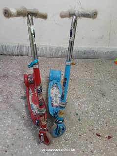 2x Scooty