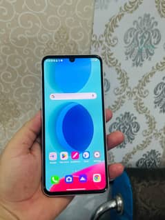 LG v60 ThinQ 5G Exchange possible 8/128 Pta approved Gaming Phone