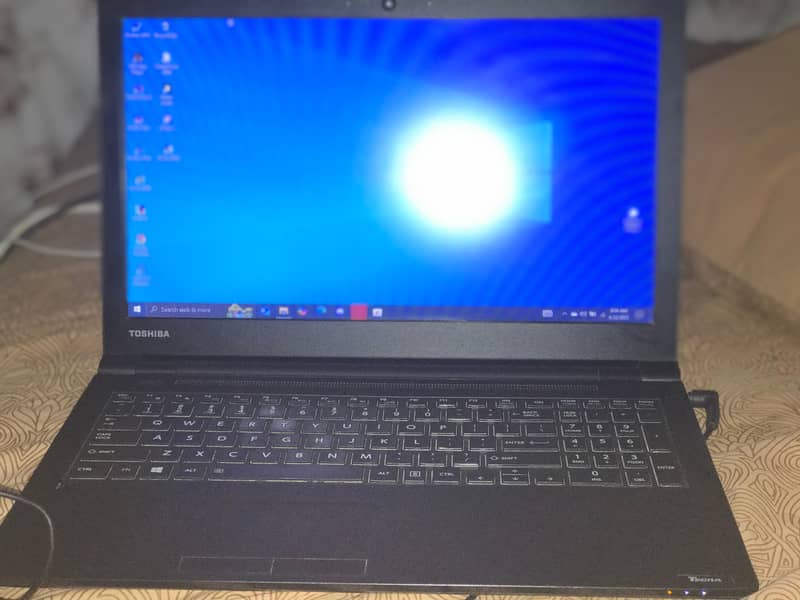 Toshibha tecra upgraded with a pointig wired mouse and charger 0