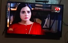 SMART LED TV 32 INCH ECOSTAR