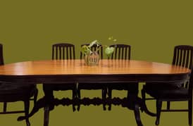 Table + set of 8 chairs