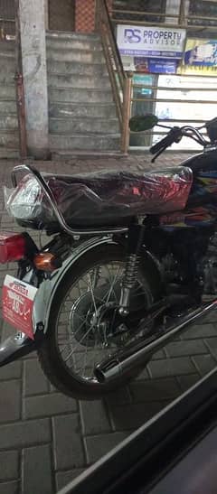 New bike hy urgent sale krni hae