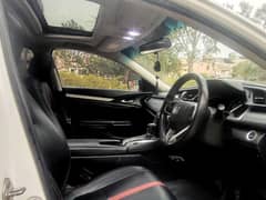 Civic 2017/2019 UG full option sunroof. /0336/9800/157/