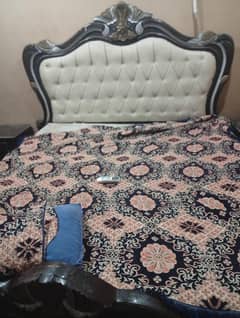 Bed with metress and two side tables