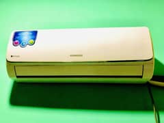 Kenwood 1 TON (Excellent Condition)