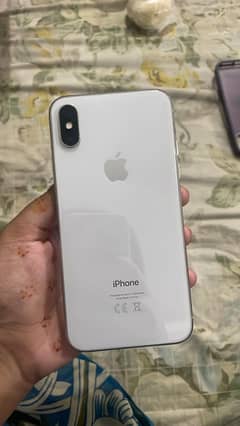 Iphone X (Screen slightly cracked)