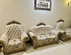 7 Seater Luxury sofa set new condition urgent sell
